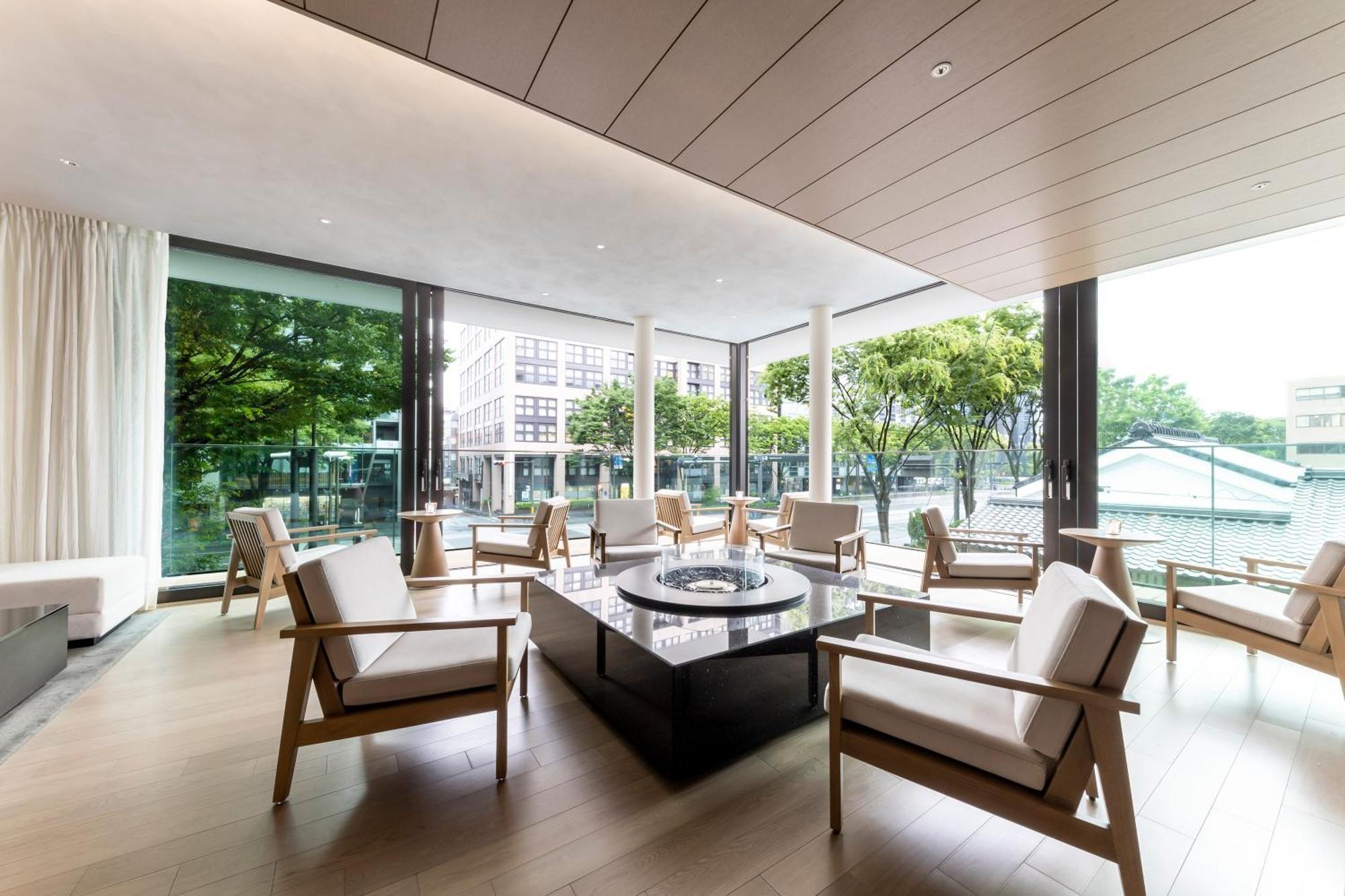 The Royal Park Hotel Iconic Kyoto Dış mekan fotoğraf The Club at The Landmark