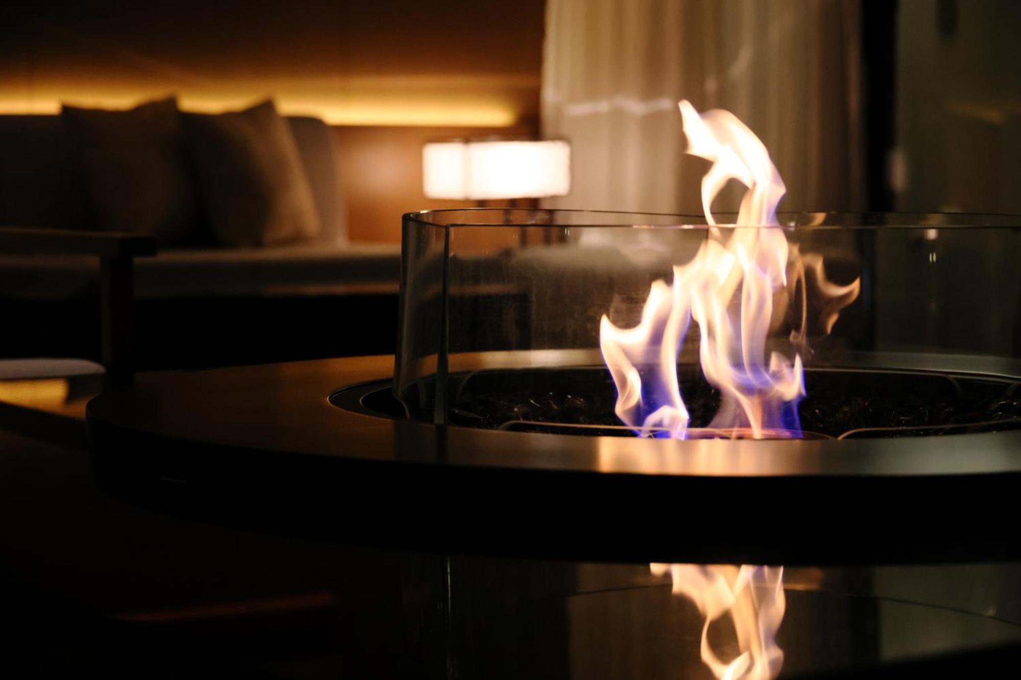 The Royal Park Hotel Iconic Kyoto Dış mekan fotoğraf A bioethanol fireplace